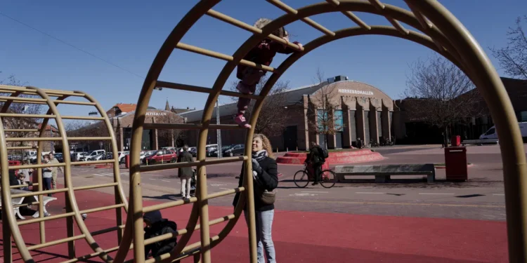 پیشنهاد برای تغییر نام «میدان سرخ» در کپنهاگ به‌دلیل شباهت با نماد روسیه