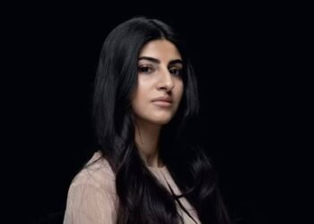 زینب مهاجر ساکن دانمارک، پس از سال‌ها فشار خانوادگی دست به خودکشی زد