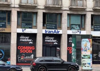 دفتر ایران‌ایر در وین اتریش به دونرکبابی تبدیل شد