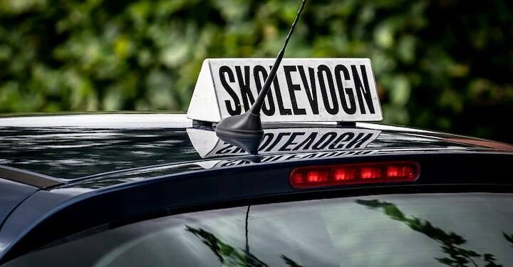 «رشوه» ۱۰۰۰ کرونی در دانمارک، برای قبولی در آزمون رانندگی ۲۰ روز زندان به‌دنبال داشت