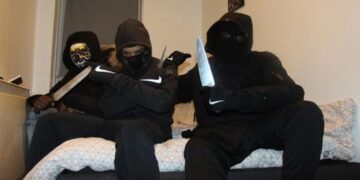 پایان نیم قرن سیاست تکریم مجرمین چپی-سوسیالیستی