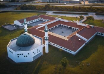 دانمارک بررسی ممنوعیت پخش اذان از مساجد را آغاز کرد