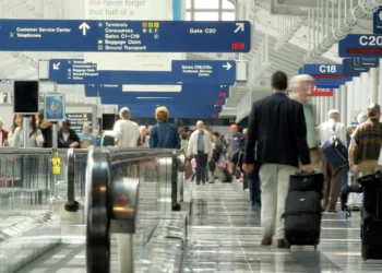 حمل دو قطعه بار دستی در هواپیما در اروپا رایگان می شود