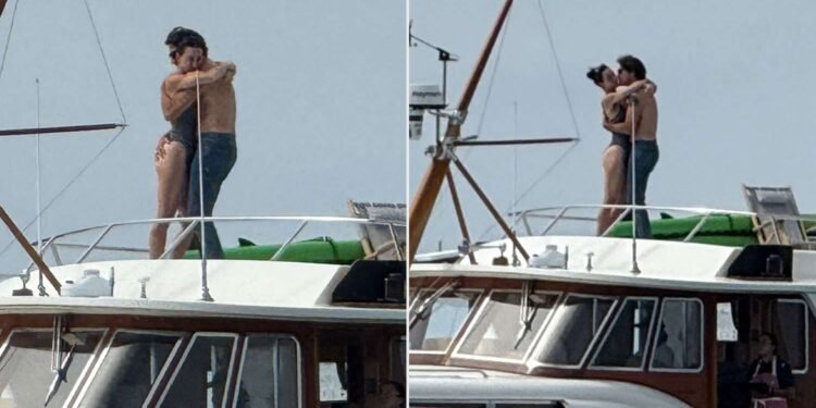 بوسه عاشقانه نخست‌وزیر سابق کانادا و کتی پری روی قایق تفریحی