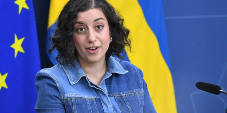 وزیر آموزش سوئد خواستار اعطای حق تنبیه به معلمان برای کنترل دانش‌آموزان بی‌انضباط شد