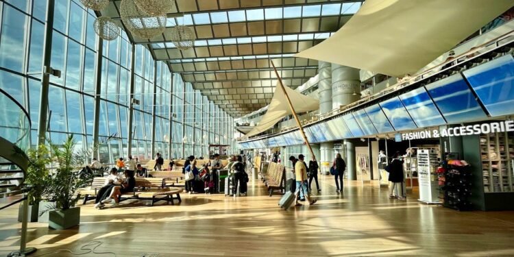 جریمه سنگین، پیامد همراهی عاشقانه در فرودگاه آرلاندا استکهلم