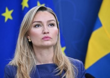 اسلام باید با سوئد سازگار شودابا بوش، رهبر حزب دموکرات مسیحی سوئد، اعلام کرد که …