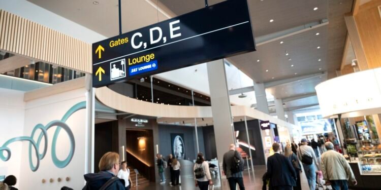 بازنشستگان دستگیر و 16 میلیون کرون در فرودگاه آرلاندا بازیابی شدند