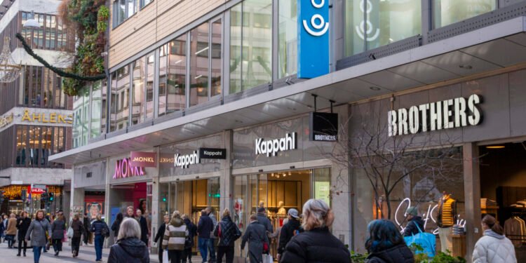 شرکت‌های بزرگ در سوئد در انتظار بهبود اقتصادی هستند