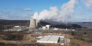 نیمی از جهان بدون اینترنت:آمازون (AWS) و مایکروسافت (Azure) با مشکلات فنی مواجه هستند