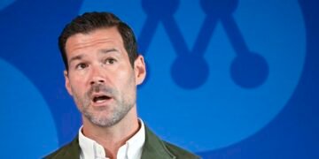 خشم پس از جلوگیری از اخراج یک محکوم به تجاوز به یک خردسال