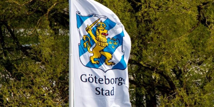 کارمند شهرداری گوتنبرگ به اتهام همکاری با باندهای جنایییک کارمند شهرداری گوتنبرگ…