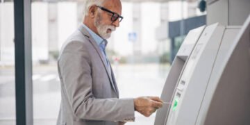 فریب «پس‌انداز بازنشستگی» بانکی را نخورید