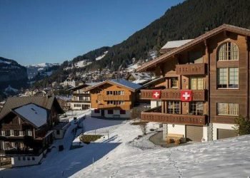 قانون جدید سوئد؛ آیا اقامت دائم دیگر امن نیست؟دولت سوئد در حال بررسی طرحی است ک…