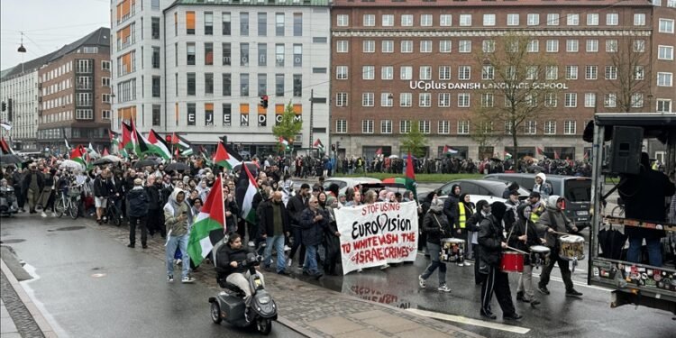 محمد در دانمارک پول بازنشستگی پیش از موعد می‌گیرد، اما با کشتی به غزه رفت!