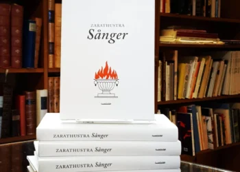 انتشار سروده‌های زرتشت به زبان سوئدی