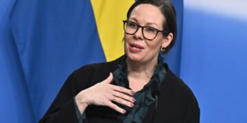 وزارت خارجه سوئد محدودیت سفر به فلسطین و اسرائیل را کاهش داد