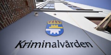 اداره زندان سوئد از زندانی کردن کودکان 13 ساله خودداری می کند