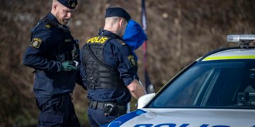 پلیس سوئد کمپین گسترده ای را علیه خریداران خدمات جنسی به راه انداخته است