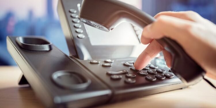 امکان برقراری تماس با تلفن‌های ثابت در ایرانگزارش‌ها حاکی است که از عصرروز دوشنب…