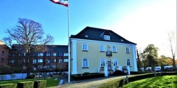 یک منبع ادعا کرد که سفارت جمهوری اسلامی در کپنهاگ آماده تخلیه رسمی می‌شود.هیلل ن…