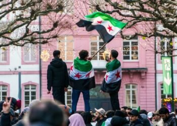 کاهش چشمگیر درخواست پناهندگی سوری‌ها در دانمارک طی سال ۲۰۲۵در سال ۲۰۲۵ تنها ۱۵۰ …