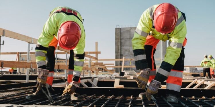 تقریباً یک نفر از هر پنج کارگر ساختمان‌سازی در دانمارک مهاجر است؛ اتحادیه‌های سا…